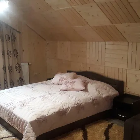 Bee House поляниця *